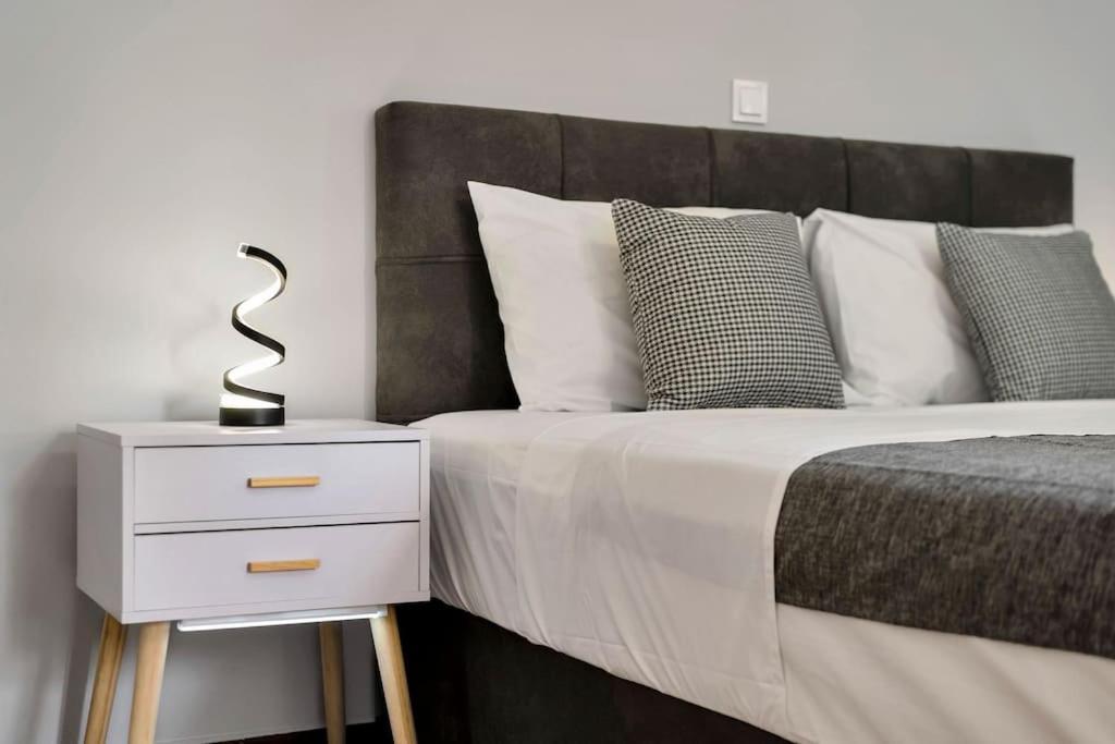 Artemis Modern Apartment Atena Exterior foto