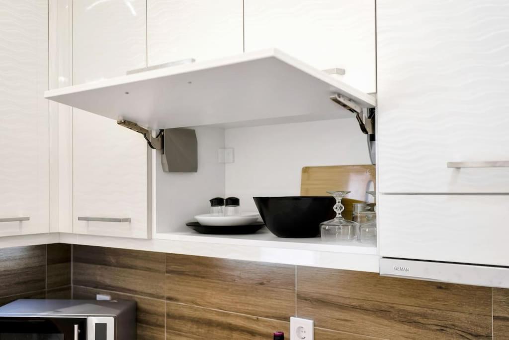 Artemis Modern Apartment Atena Exterior foto